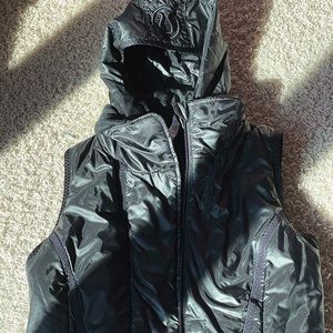 LULULEMON DOUBLE ZIP HOODED BLACK VEST